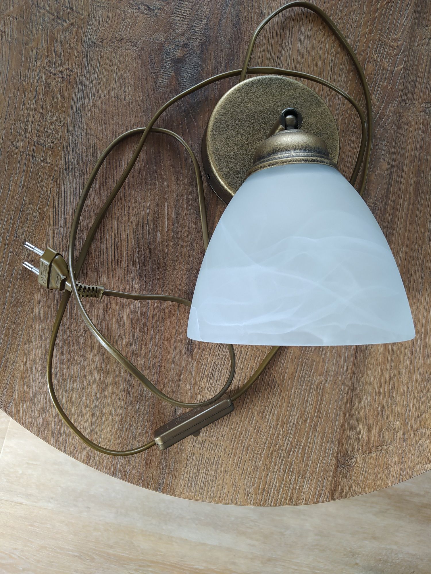 Lampa kinkiet retro