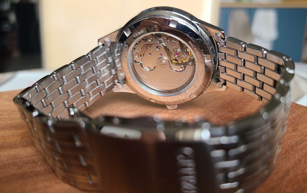 Шикарнейшие Citizen механика, автоподзавод, Day/Date, Sapphire, JAPAN