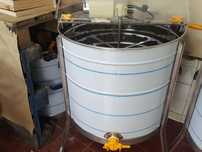 Extrator\centrifugador de mel inox eléctrico novo 20 quadros