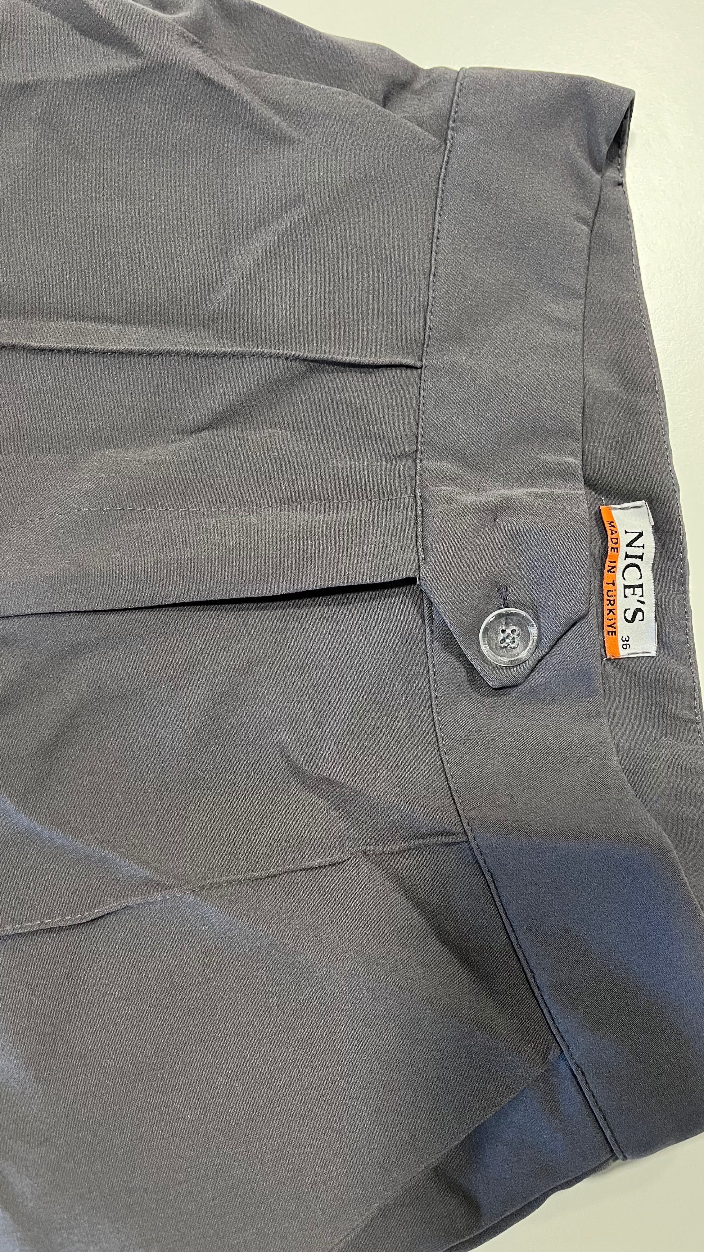 Calça estilo social cinzento