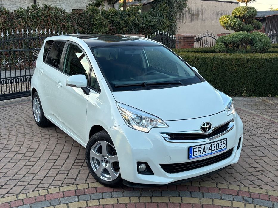 Toyota Verso S 1.3 B. 99 Koni Lift Panorama Dach