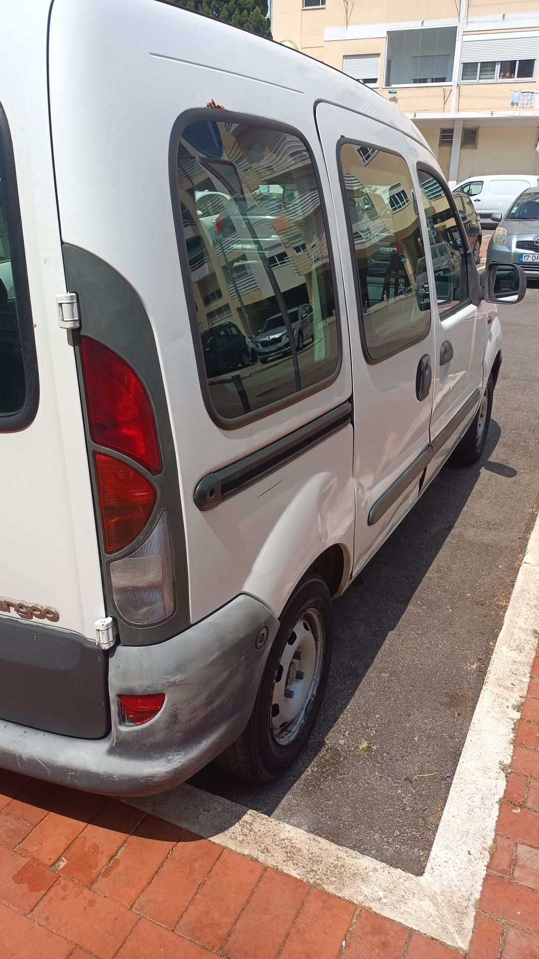 Vendo Renault gangoo 1998 gasolina,