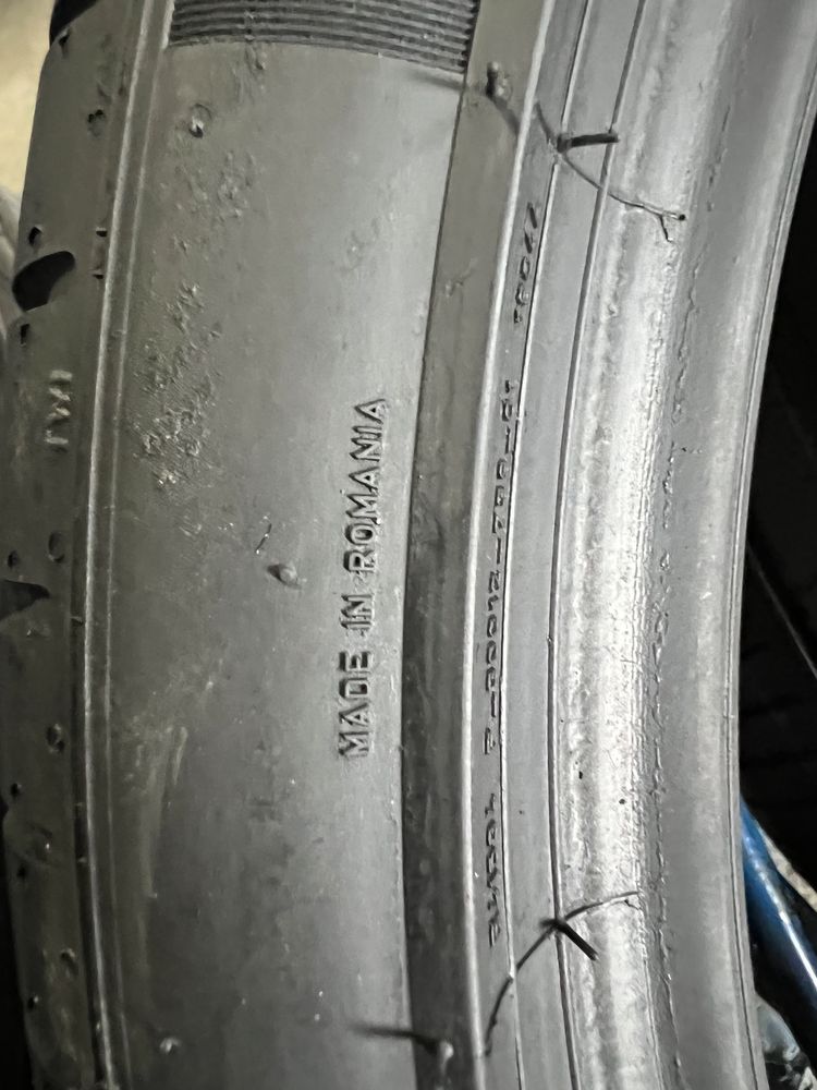 255/35/20 R20 Pirelli PZero TM * 4шт