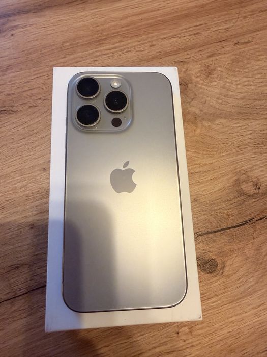 Iphone 15 pro natural titanium 128 gb idealny