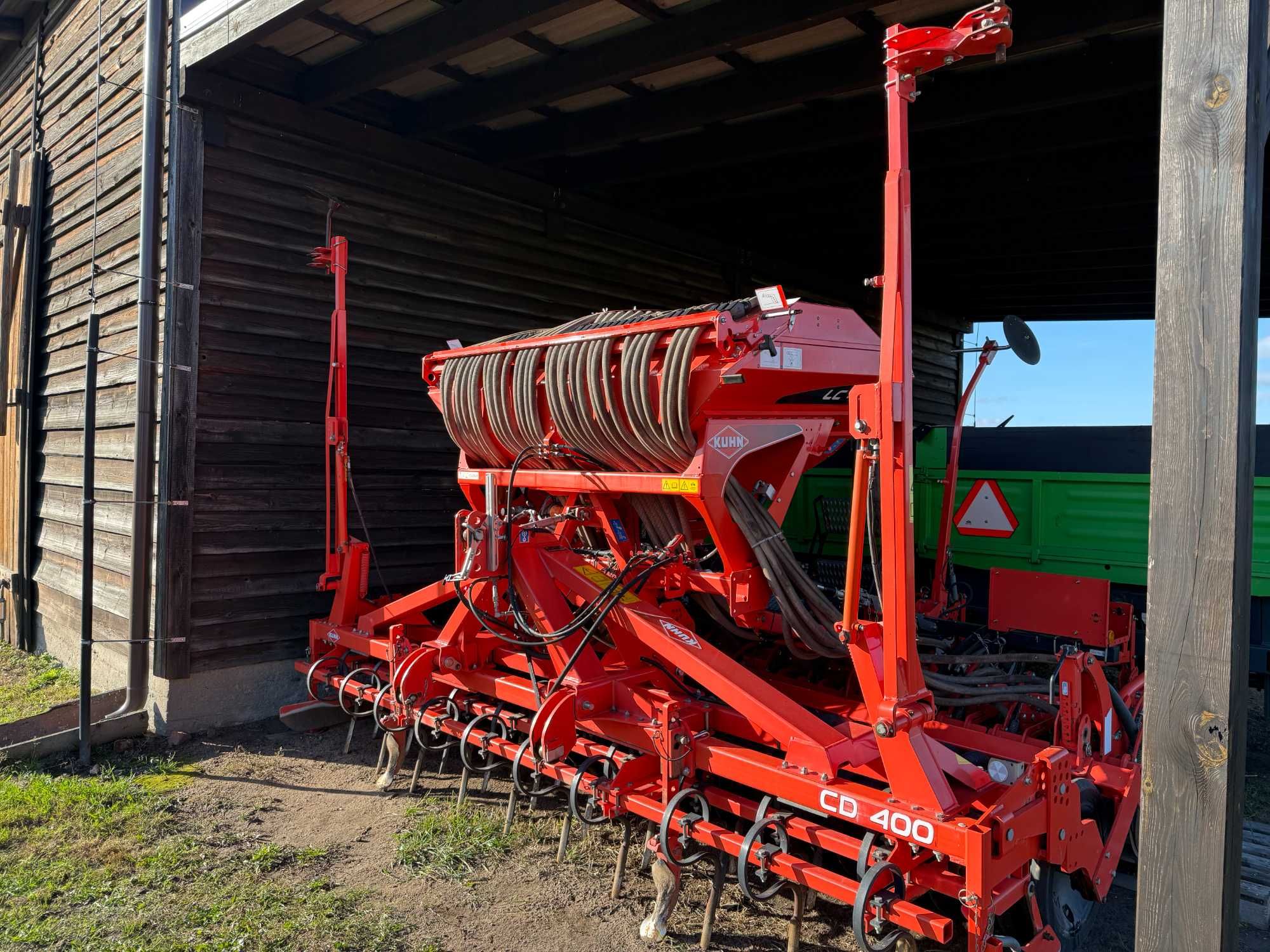 Zestaw uprawowo siewny: KUHN CD400 3R oraz KUHN VENTA LC 4000
