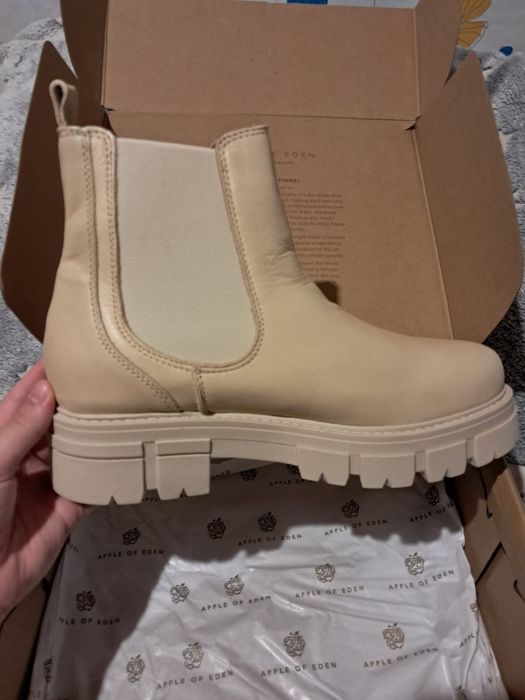 Botas Apple of eden
