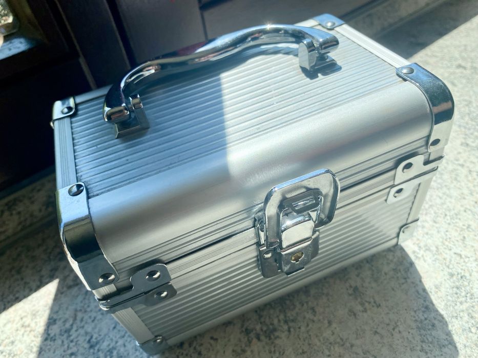 Kuferek / Kosmetyczka