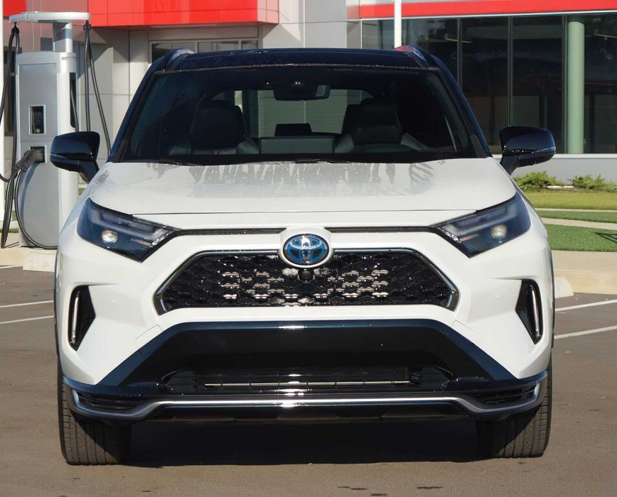 Toyota RAV4 Prime XSE      2024
