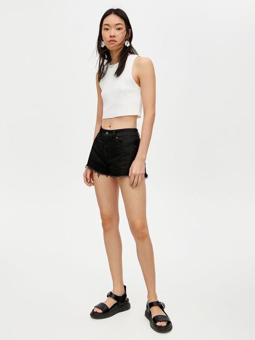 Чорні короткі джинсові шорти Pull&Bear 38 розмір