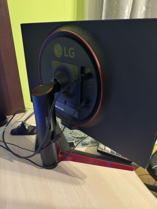 Ігровий монітор LG 24GL650-B