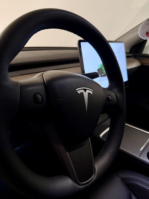 Tesla Model Y Dual Motor - RESERVADO