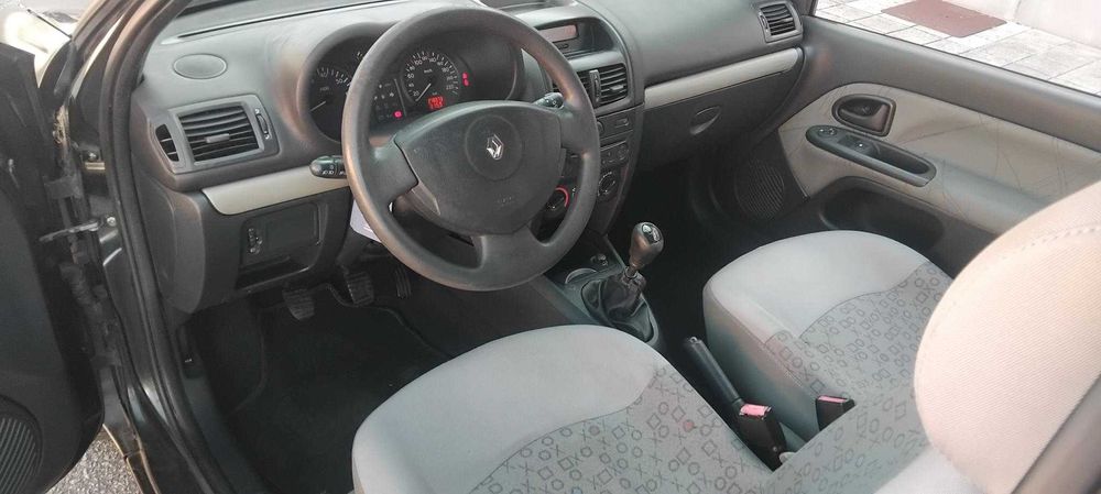 Renault Clio 1.5 DCI 82 Cavalos