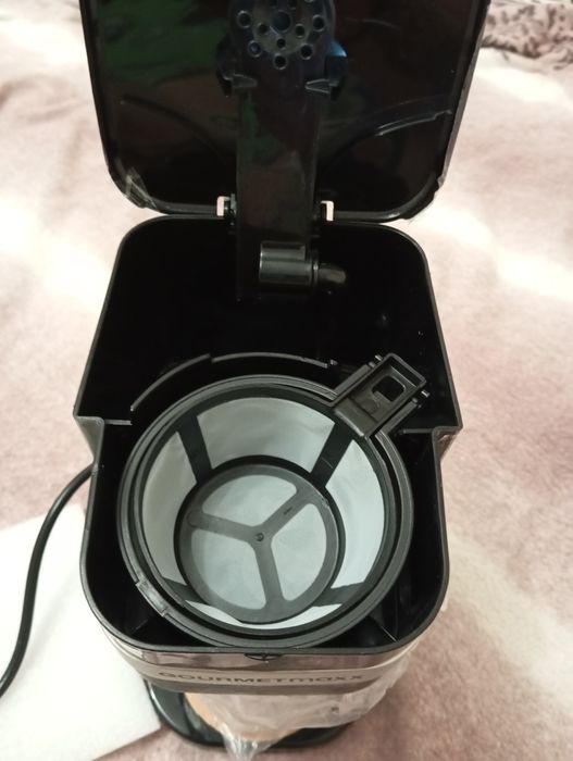 Кофеварка новая.