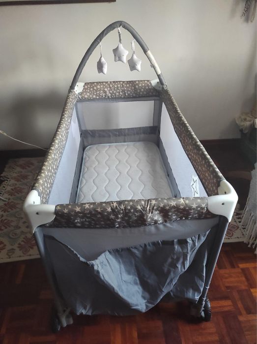 Cama/Berço de Viagem da marca Jané