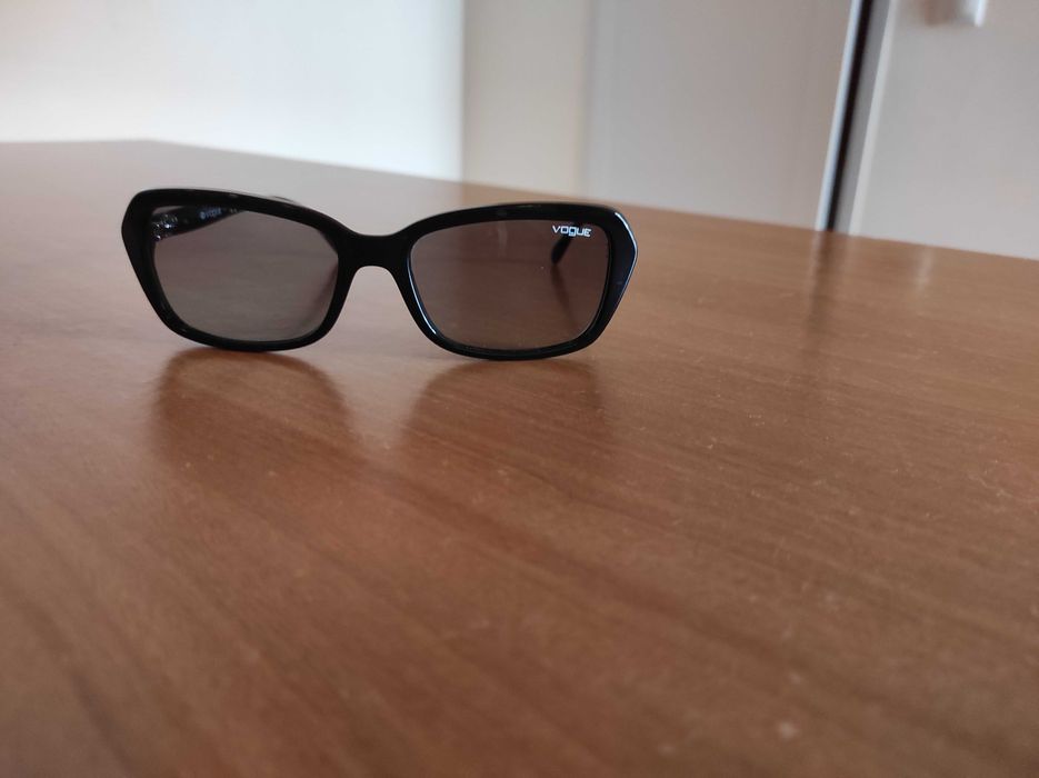 Óculos de sol originais Vogue