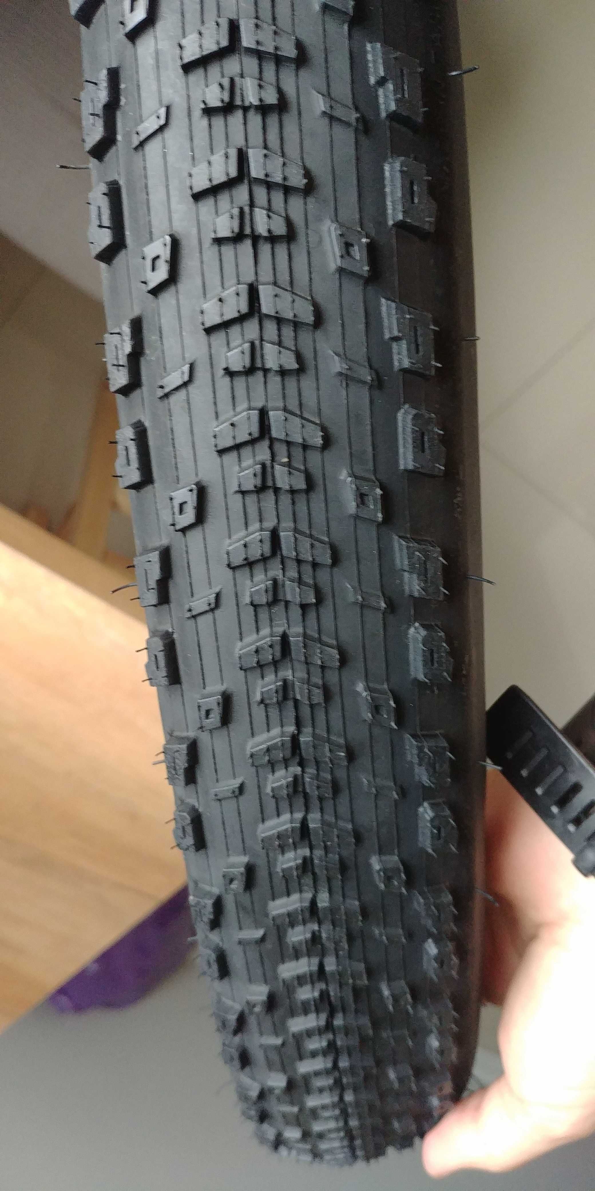 Opona MTB Bontrager Sainte-Anne  XR TLR 29 '