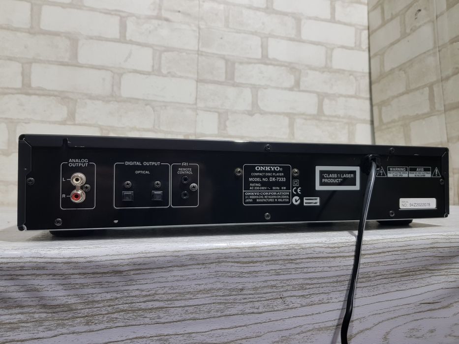 Програвач CD дисків ONKYO DX-7333, б/у з Німеччини