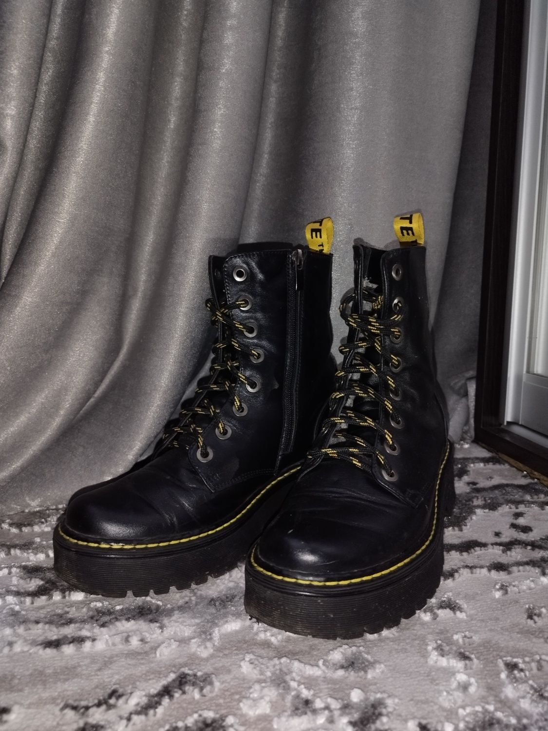 Берци Dr. Martens