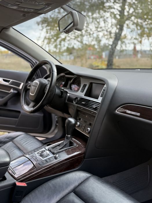 Ауди allroad  2010 ГОД