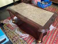 Mesa rústica com pedra mármore