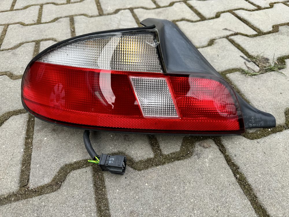 Lampa lewa tyl tylna BMW Z3 Rodster LCI lift 99- biały kierunek M