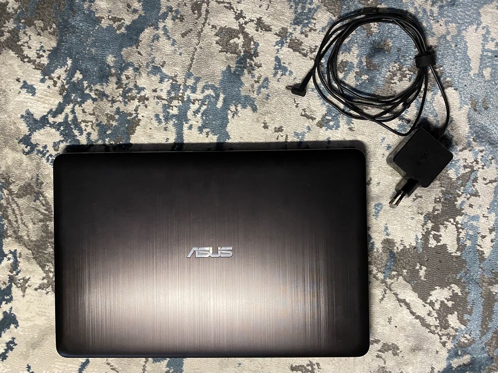 Ноутбук Asus f540s