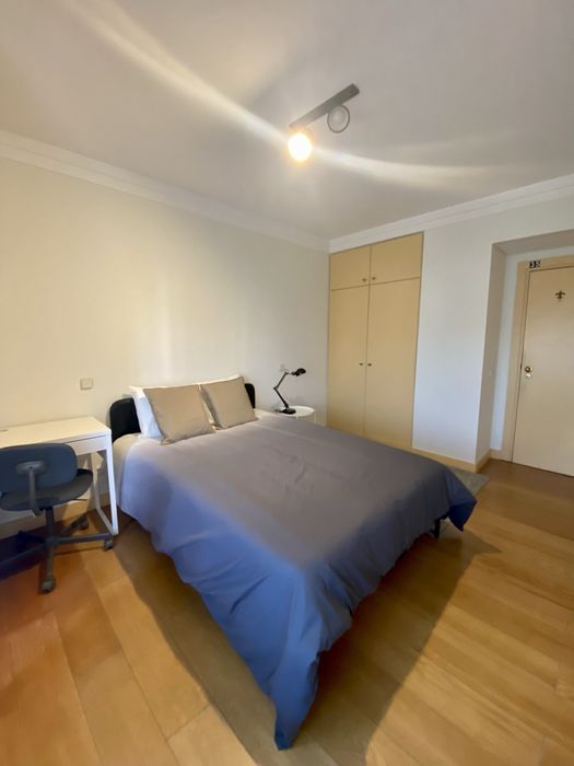 Quarto individual - CONTRATO E DESPESAS INCLUÍDAS