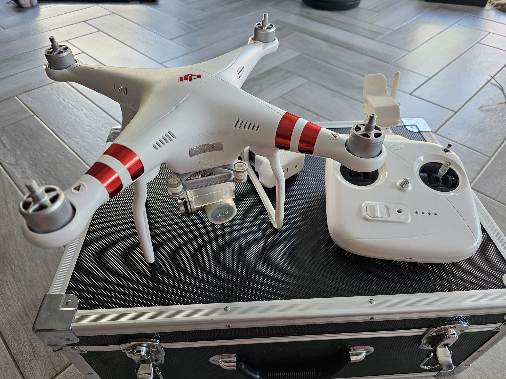 Dron DJI Phantom 3 standard + skrzynia