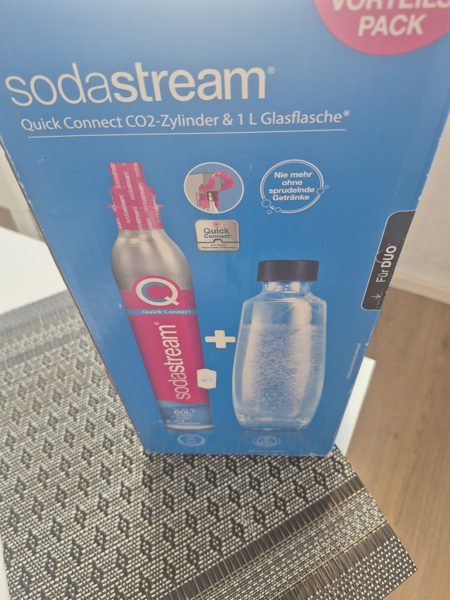 Soda stream butelka szklana plus nabój różowy
