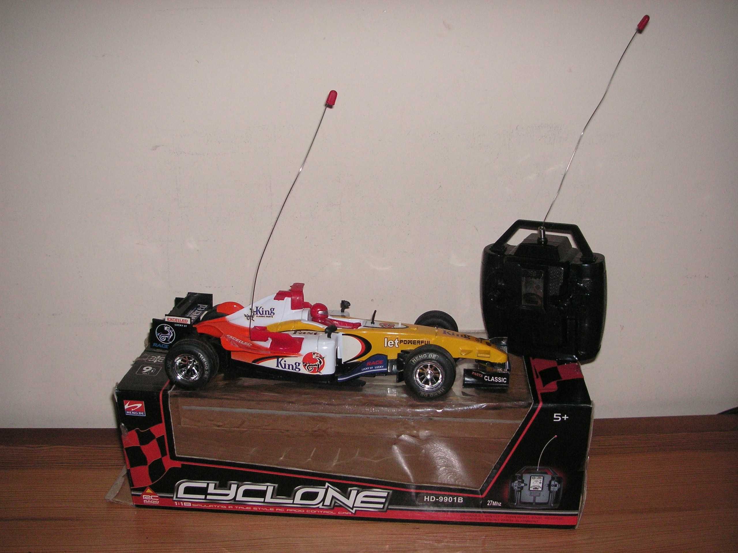 RC Radio Control Car Fórmula 1 - Cyclone HD-9901B 1:18