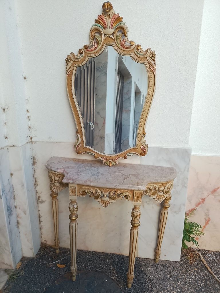 Mesa com espelho para Hall de entrada.