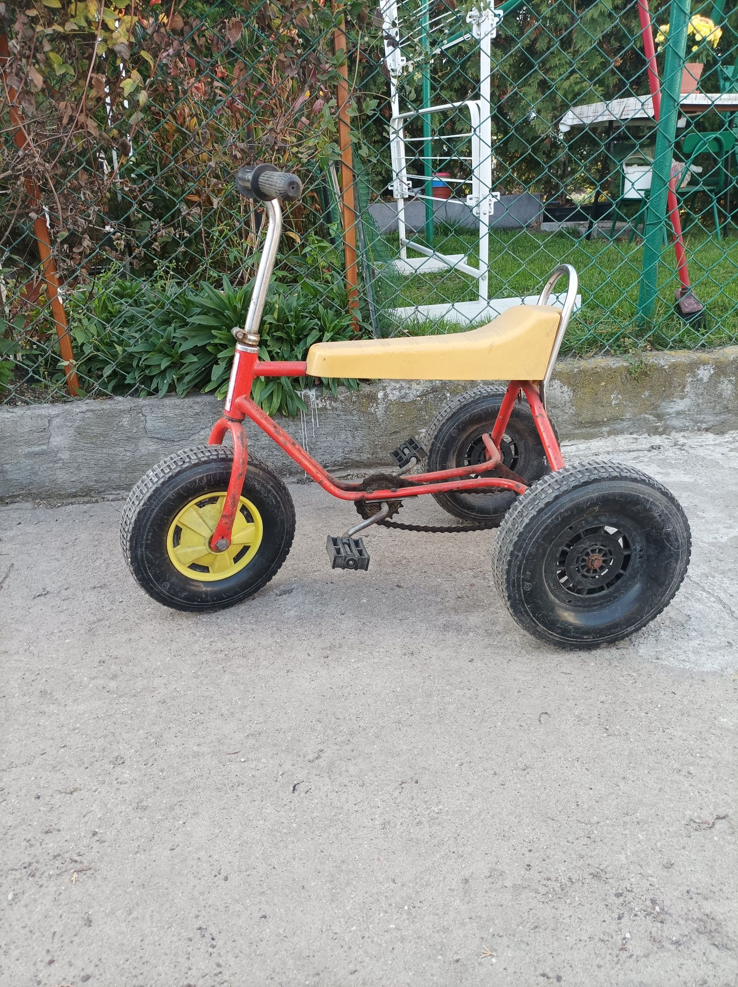 Stary rowerek agatka