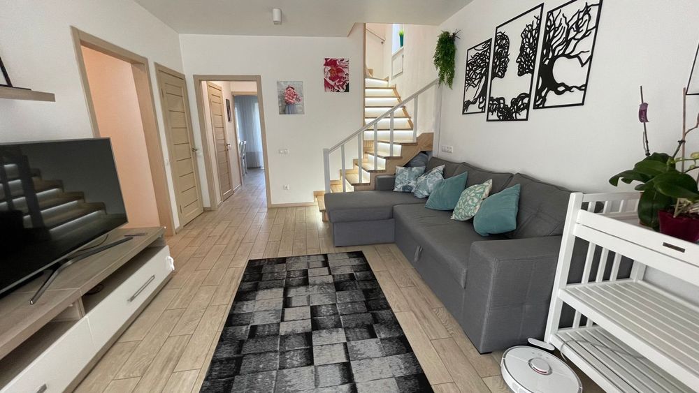 Аренда дома 140м² ст.м "Левобережная" Русановские сады , начало