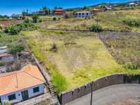 Terreno de 834m2 com elevado potencial de valorização na Ponta do Parg