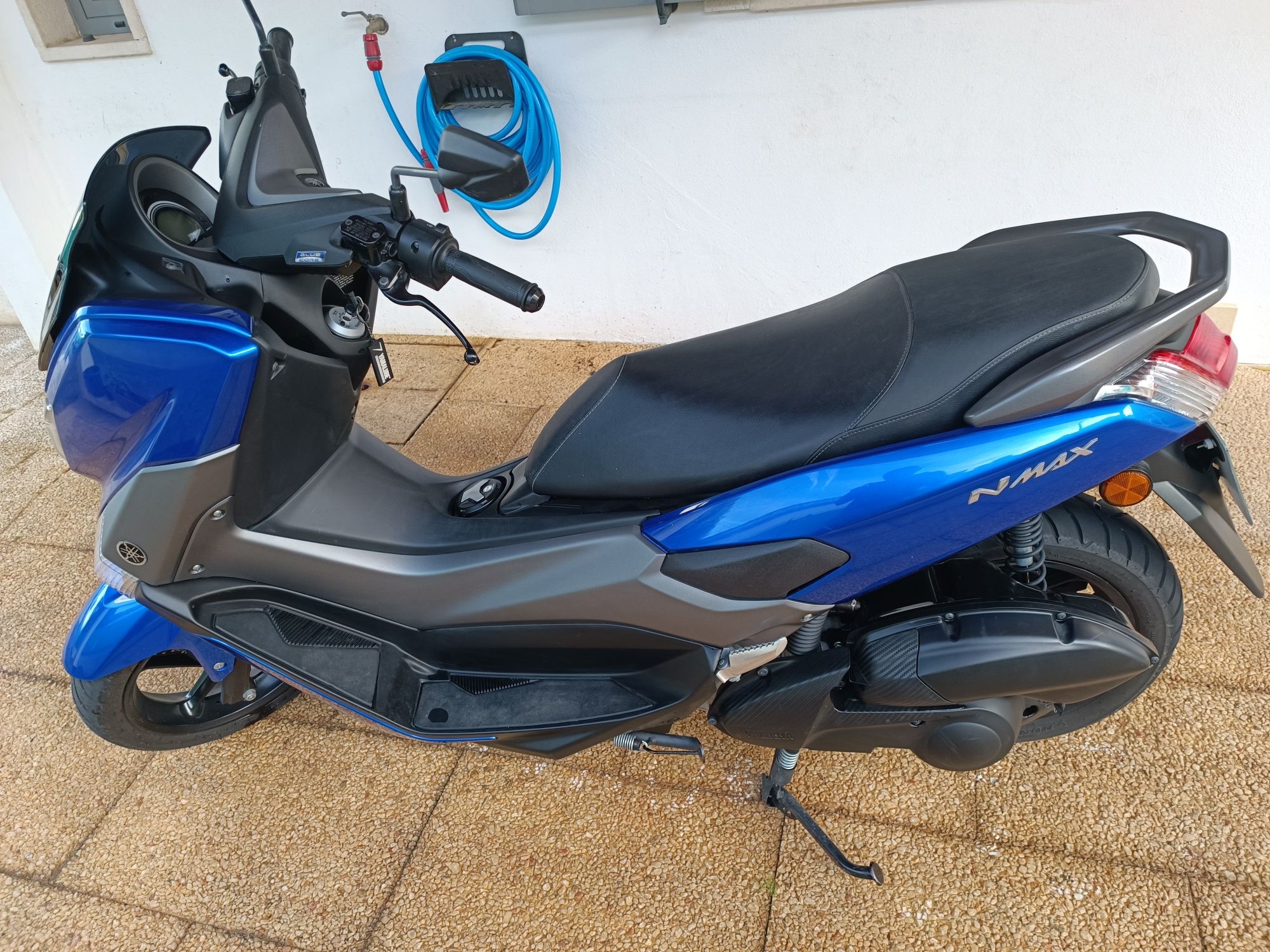 Yamaha NMAX 125 - Impecável