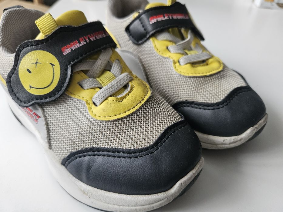 Buty chłopięce rozmiar 26