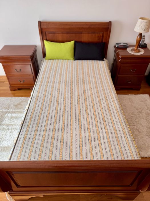 Mobiliário de Quarto de Solteiro – Madeira Cerejeira