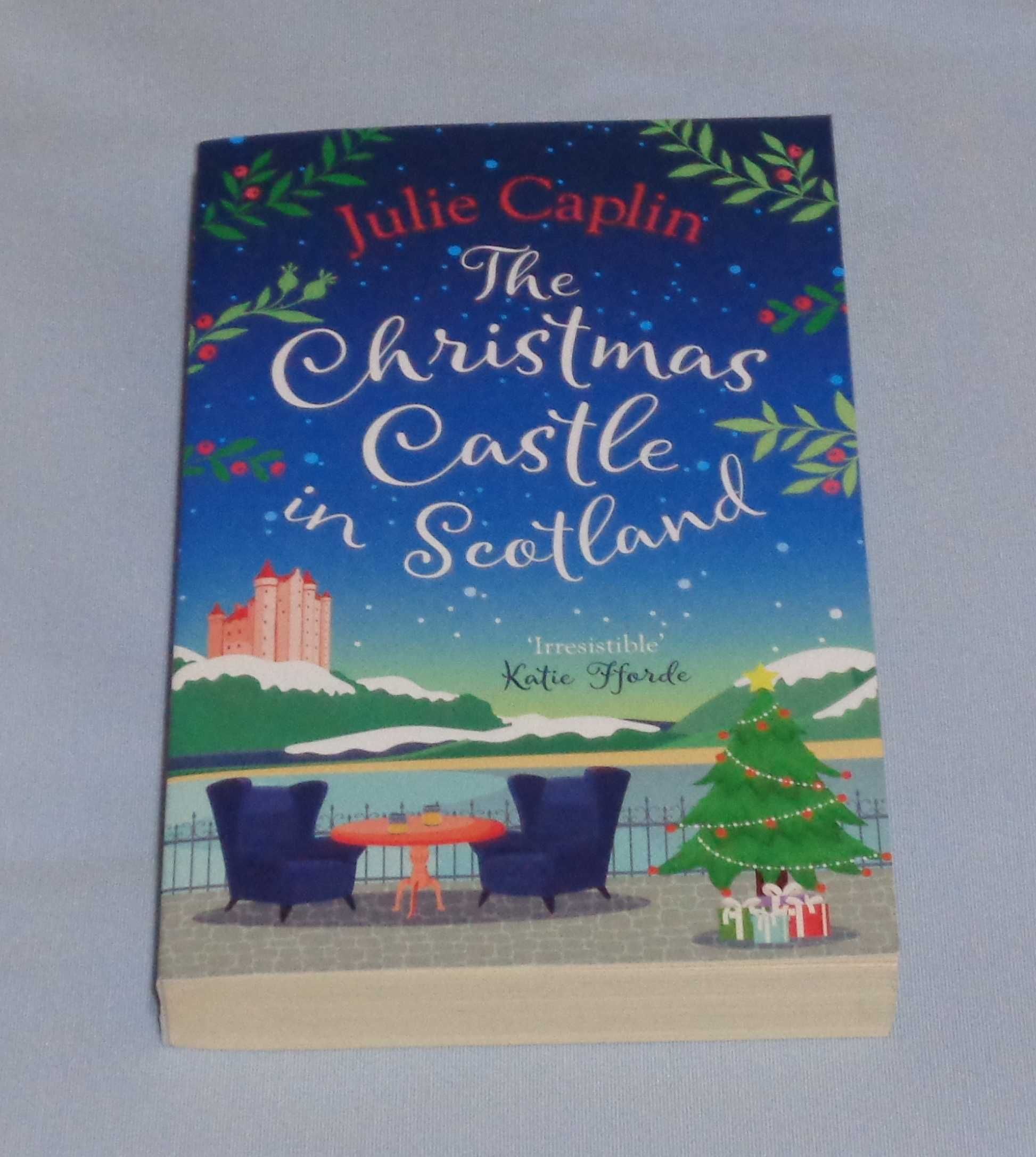 The Christmas Castle In Scotland de Julie Caplin (NOVO)