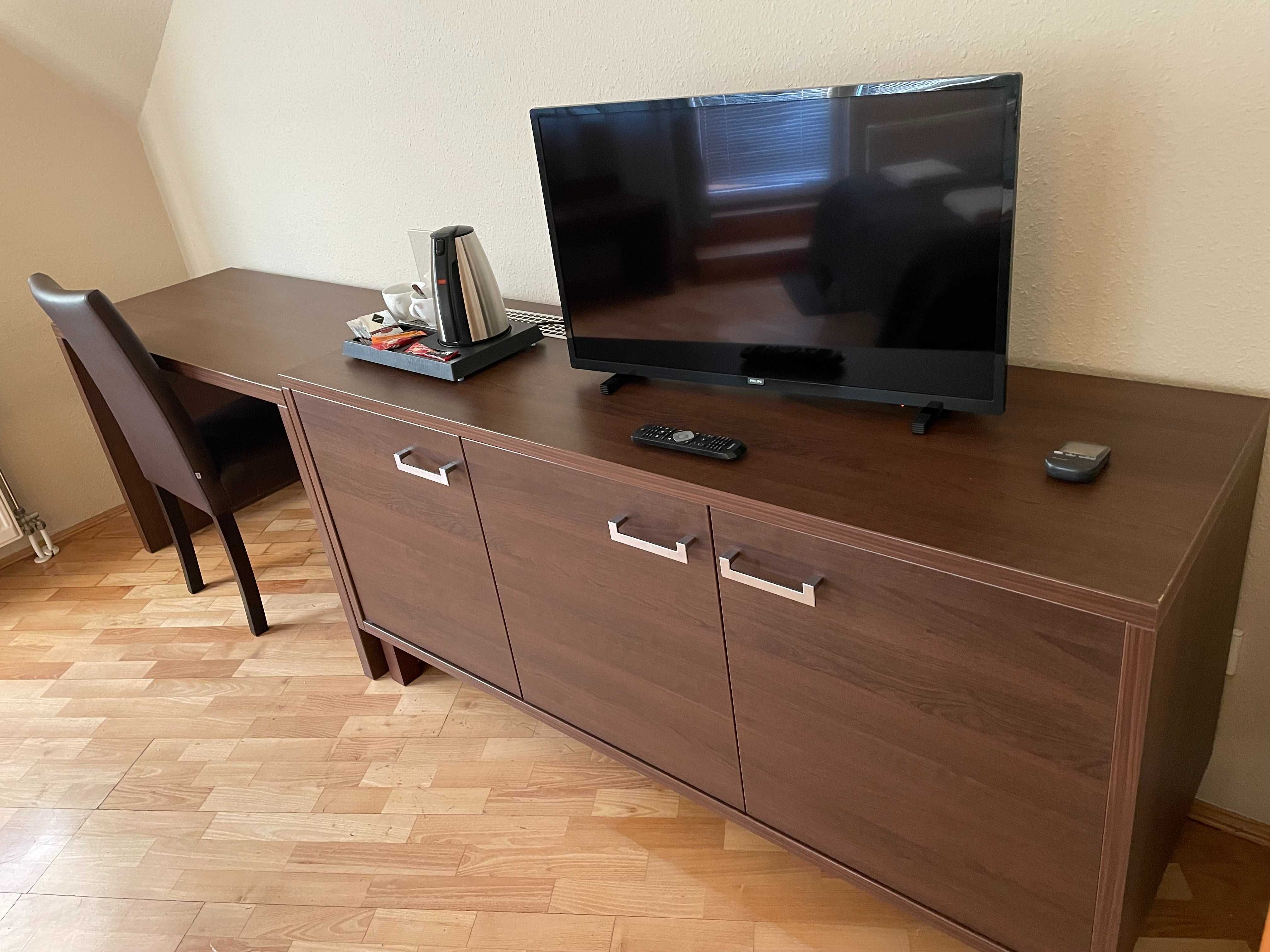 Komplet mebli do pokoju 2 os Mercure standard 4*