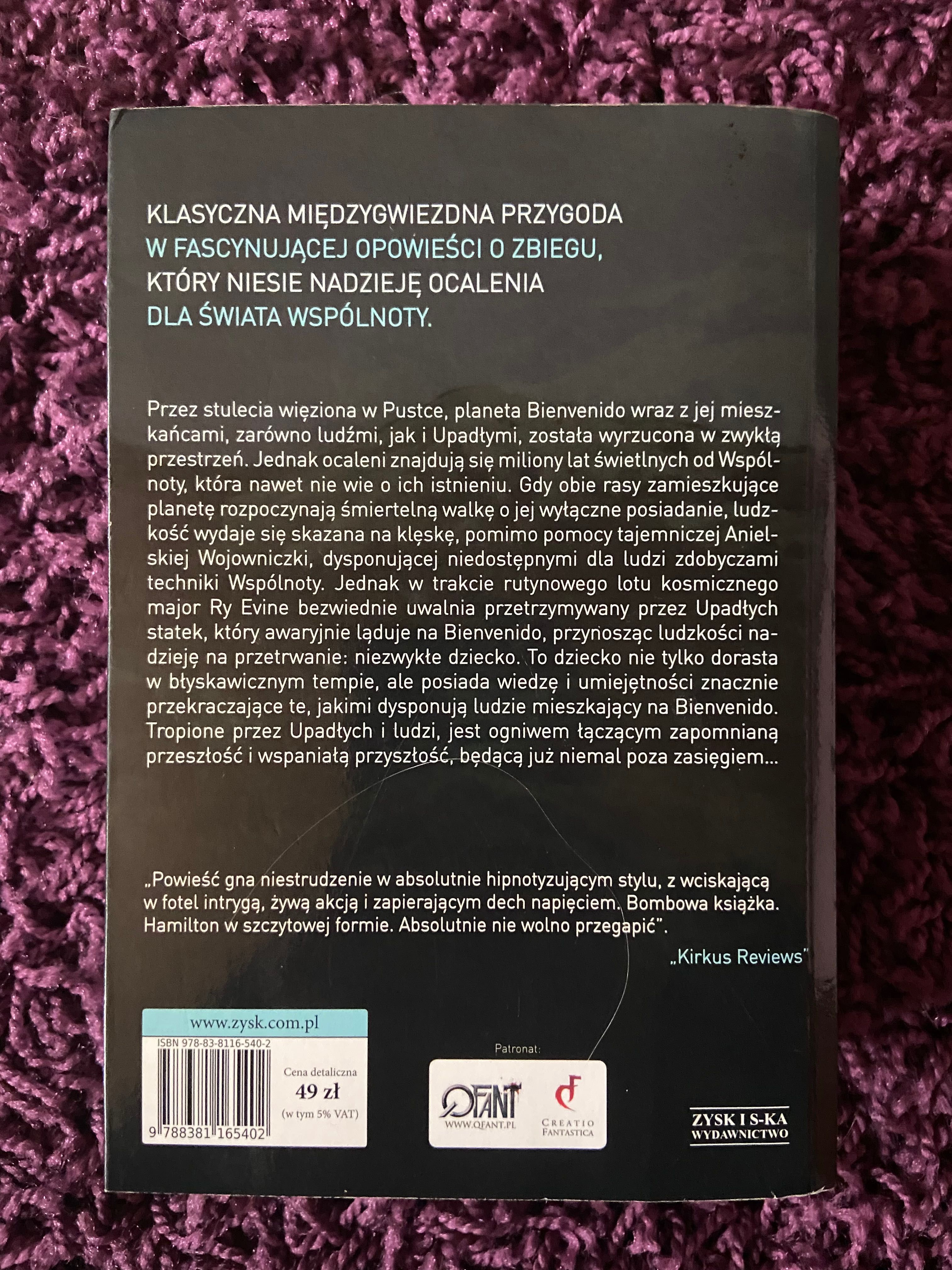 Noc Bez Gwiazd Peter F. Hamilton