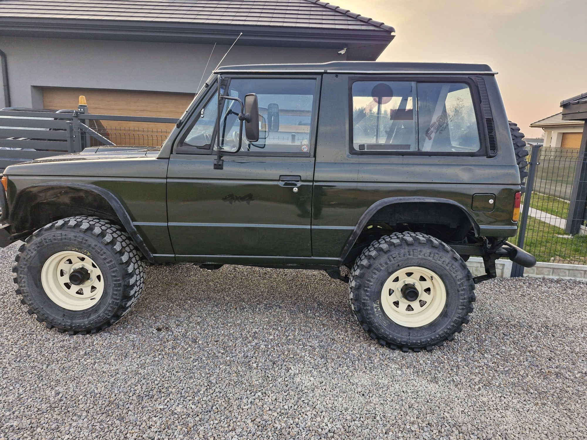 Mitsubishi Pajero 2.5