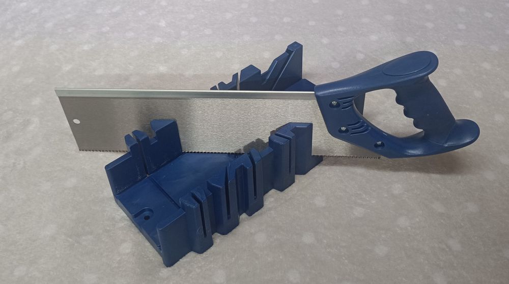 Piła Ręczna do Drewna Skrzynka Uciosowa do Cięcia Drewna