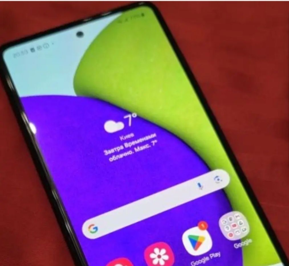 Смартфон  Самсунг галаксі А 52