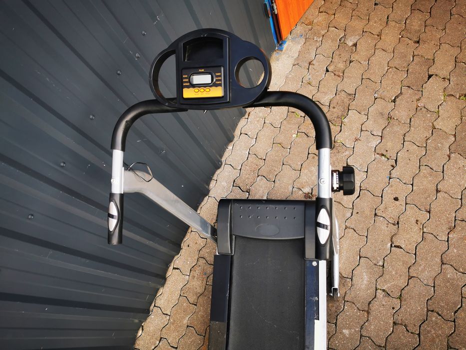 Bieżnia treningowa manualna BUFFALO z Niemiec