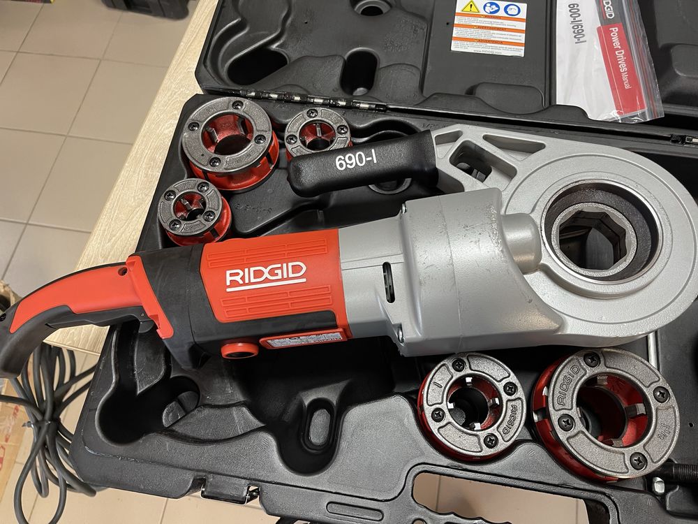 Ridgid 690-L / різьбонарізний клуп Ріджид
