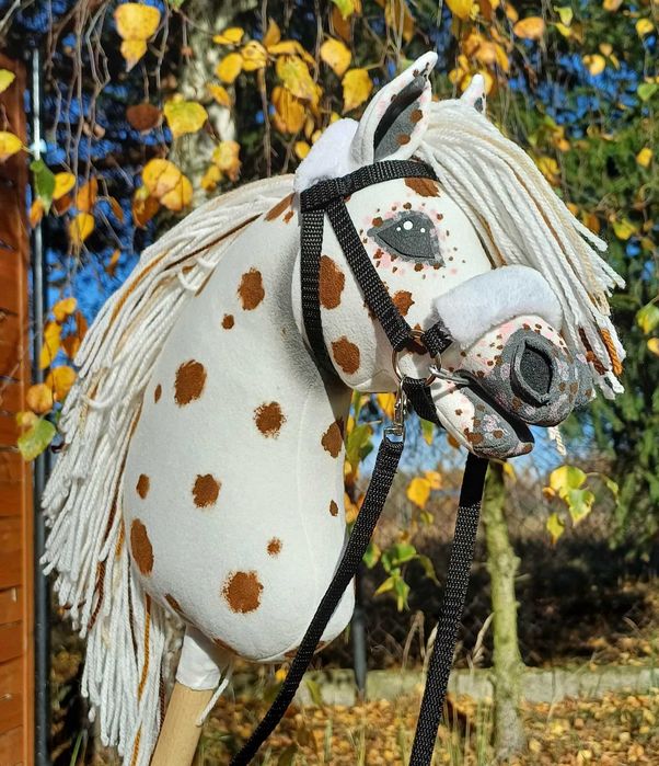 Tarantowaty konik Hobby Horse A4 + akcesoria