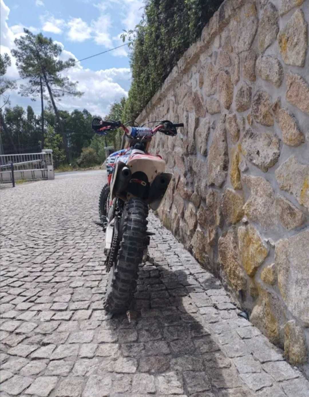 Honda CRF 250r, dois escapes