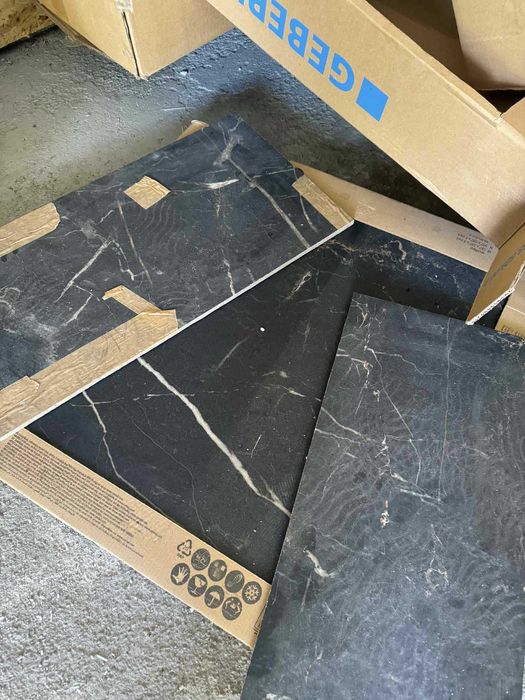 Płytki ścienne i podłogowe