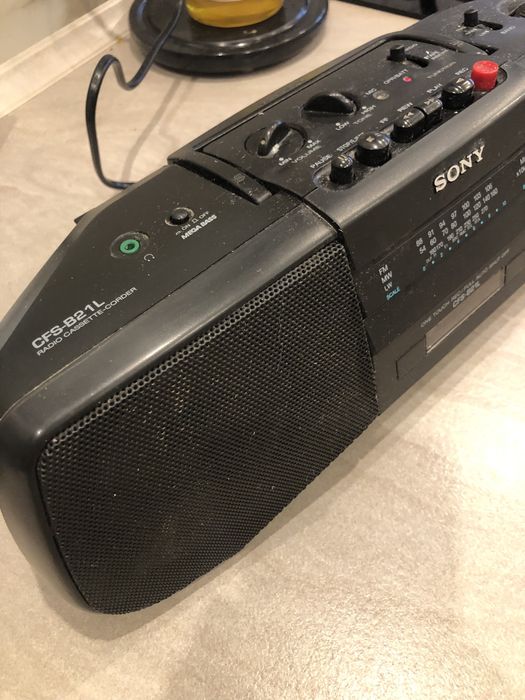 radio magnetofon kasetowy Sony model CFS-B21L
