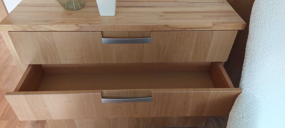 komoda  szuflady prowadnice Blum blat naturalne drewno buk